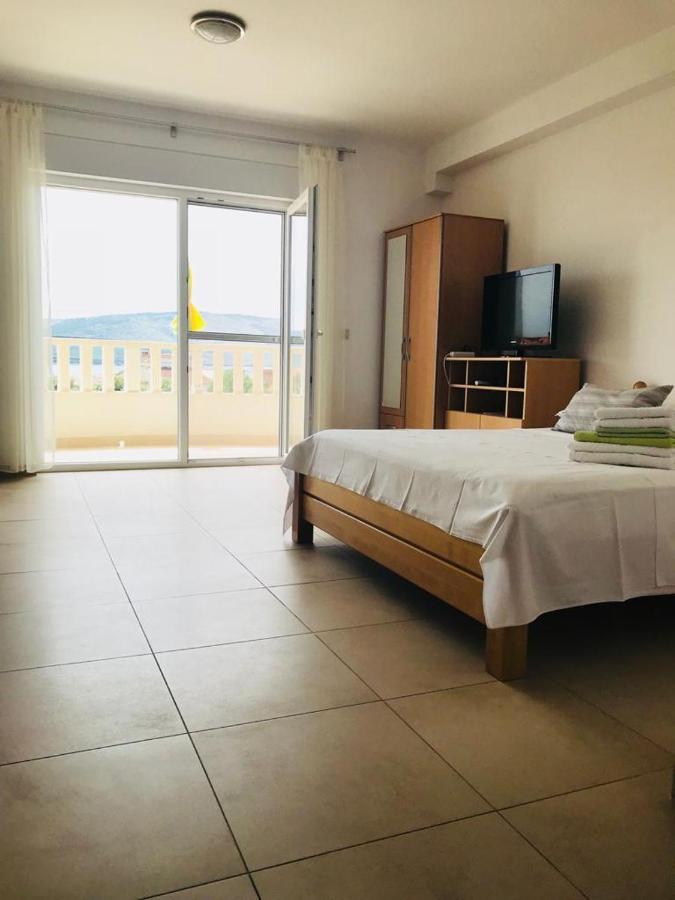 Apartments Villa Marie Seget Vranjica Eksteriør billede